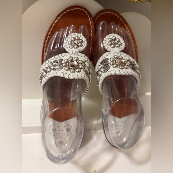 Jack Rogers White and Brown Sandals Beautiful !!
These are truly beautiful coft - Picture 1 of 13